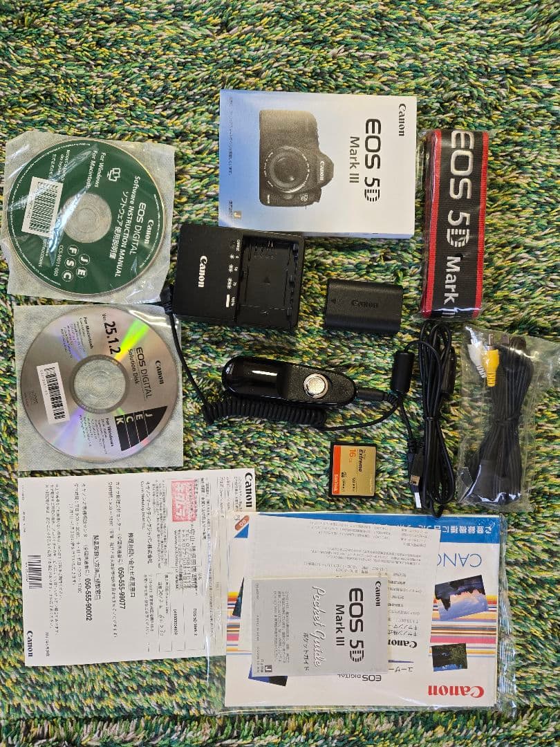 Canon EOS 5D Mark Ⅲ デジタル一眼レフ レンズ、ストロボ付属