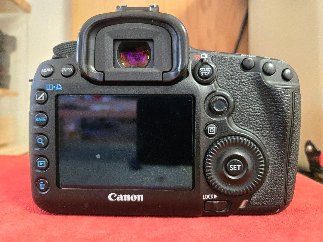 Canon EOS 5D Mark Ⅲ デジタル一眼レフ レンズ、ストロボ付属