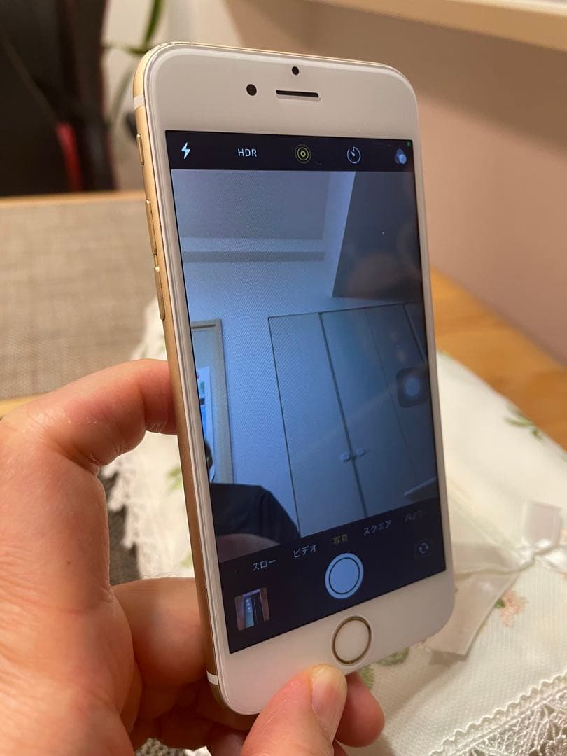 Apple iPhone 6s ゴールド　64G