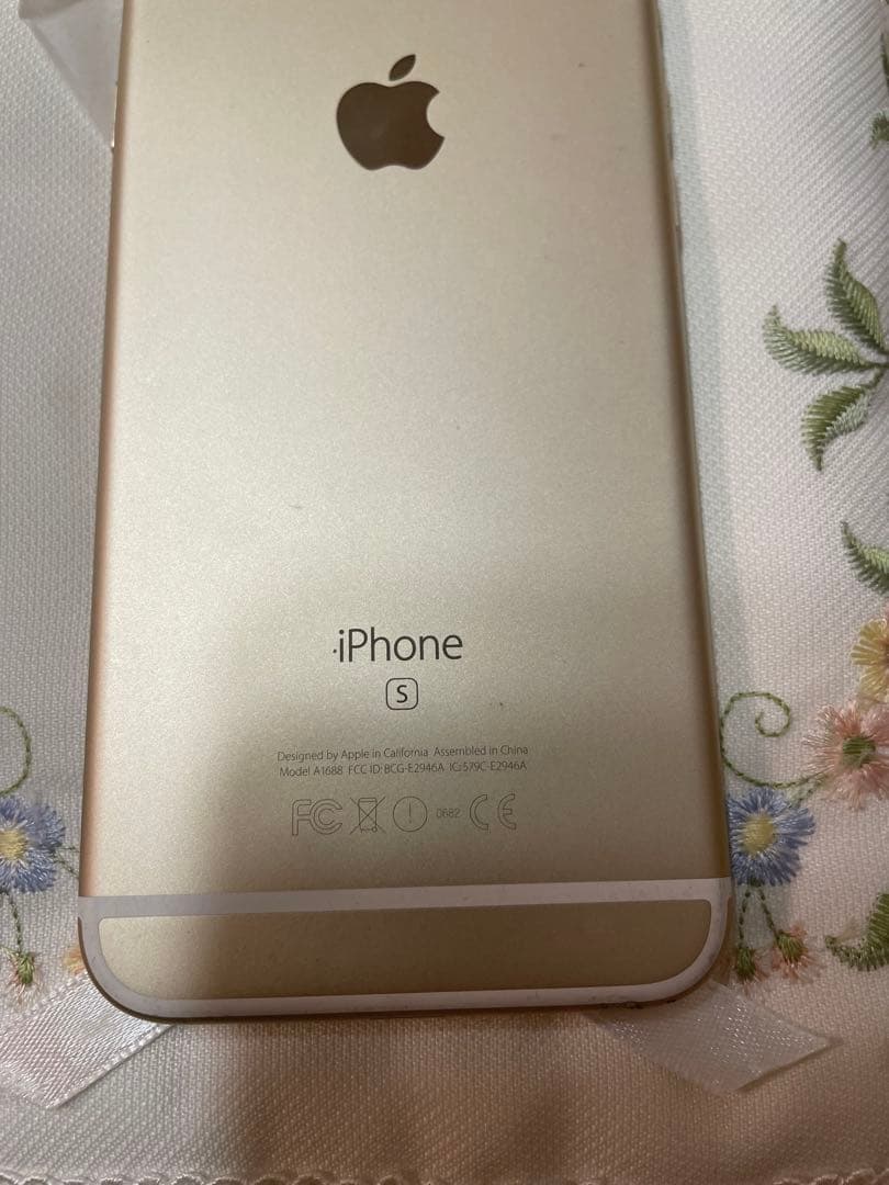 Apple iPhone 6s ゴールド　64G