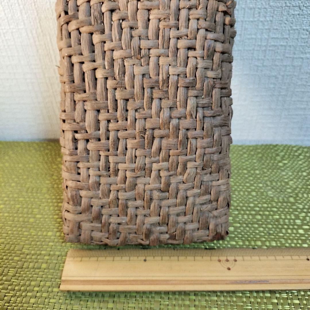 山葡萄網代編みスマホホルダー