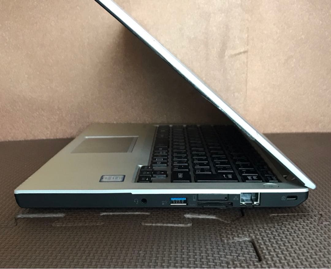 NEC 13.3インチ高スペック軽量 ノート SSD 512G メモリ8GB