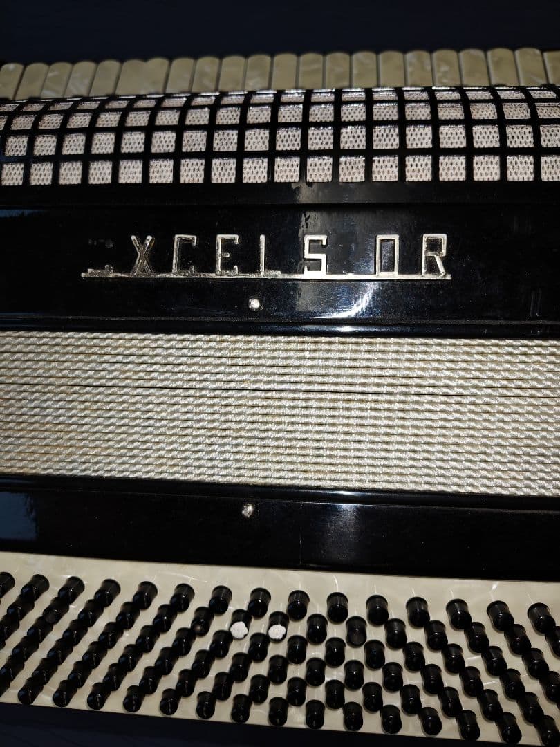エキセルシャ-アコーディオン モデル400