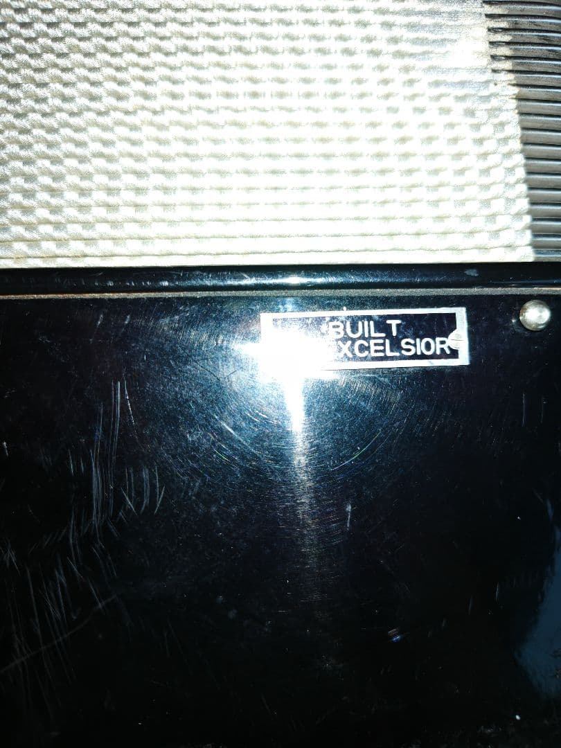 エキセルシャ-アコーディオン モデル400