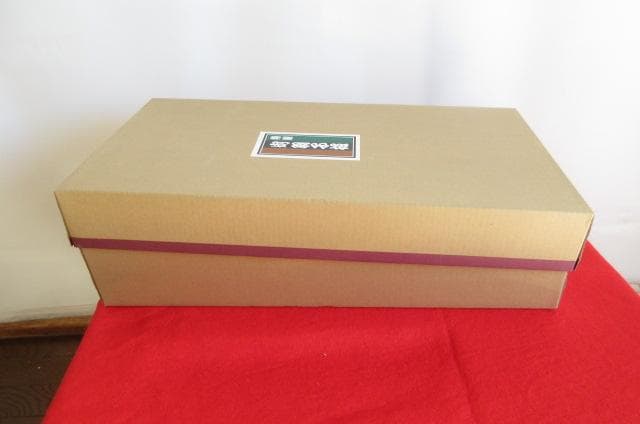 未使用　　格安　顔が命の　吉徳大光　　羽子板