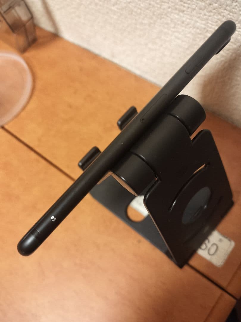Apple iPhone 7 32GB バッテリー90% simフリー