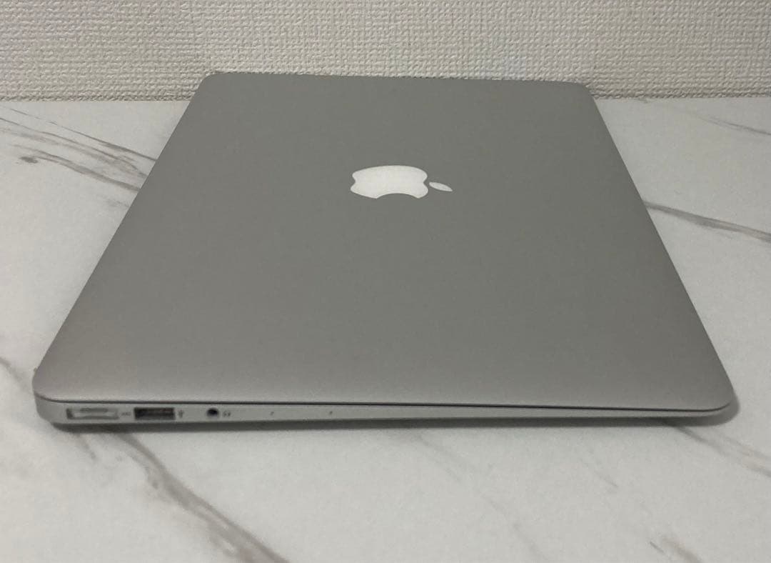 MacBook本体 MacBook Air 13 inch i5 8GB 256GB 2017