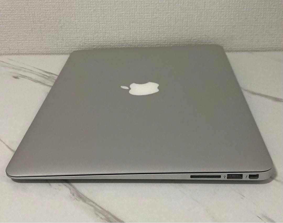 MacBook本体 MacBook Air 13 inch i5 8GB 256GB 2017