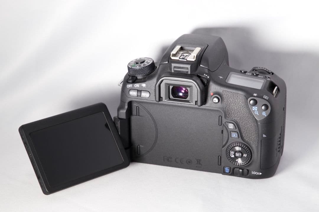 wifi転送可能✨Canon キャノン EOS 8000D ダブルズームキット