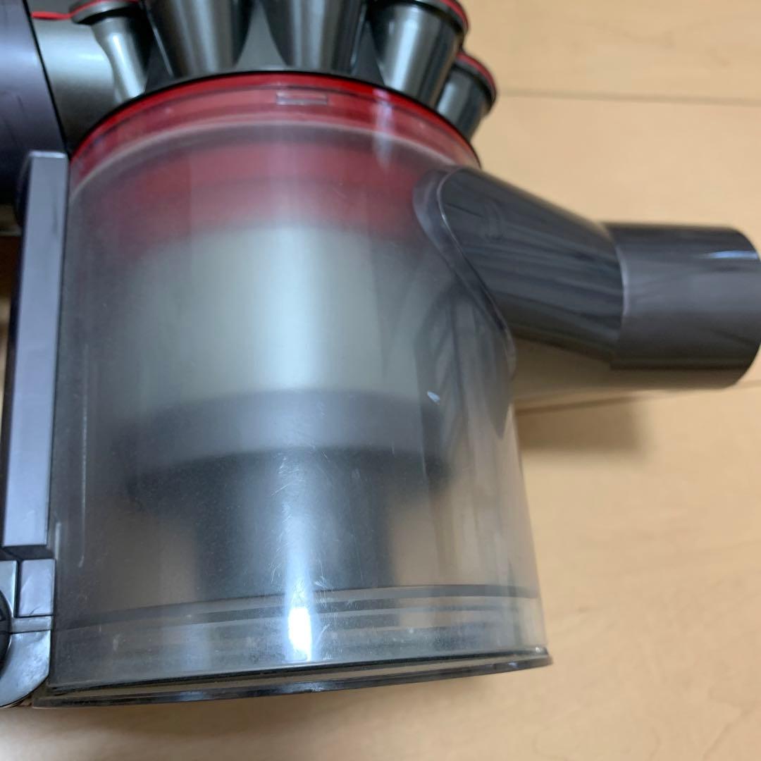 Dyson V8 Slim Fluffy スティッククリーナー【充電不可】