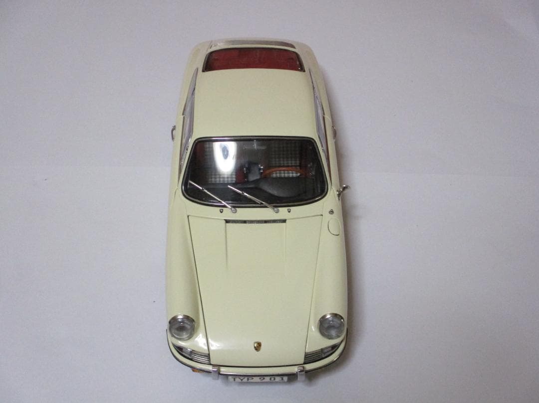 1/18 CMC ポルシェ 901(911) 1964 ホワイト