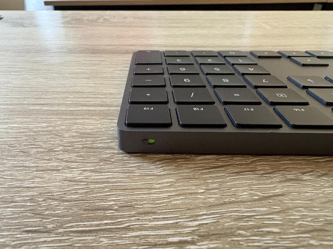 Apple Magic Keyboard（テンキー付き）- 日本語（JIS）