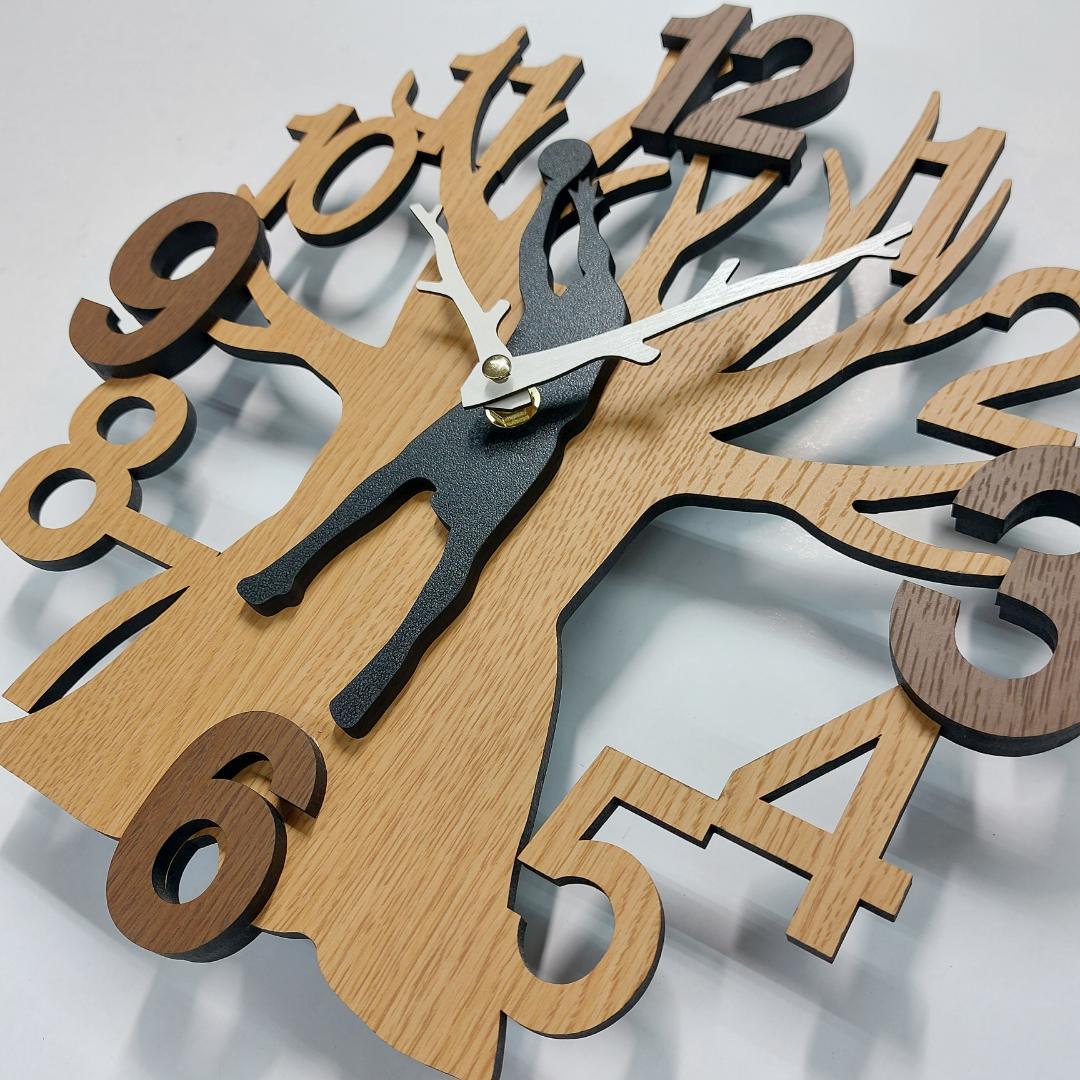 木の時計シリーズ　バスケット　デザイン壁掛け静音時計