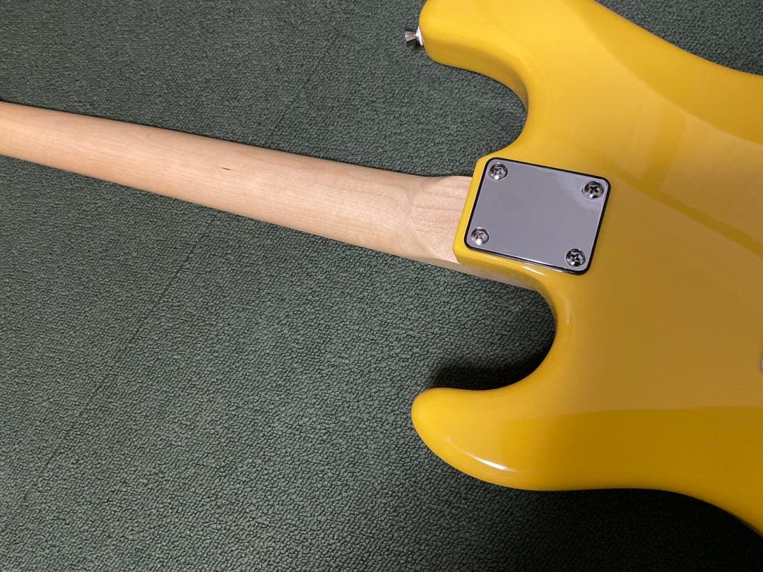 ストラトキャスター　タイプ　イエロー　美品