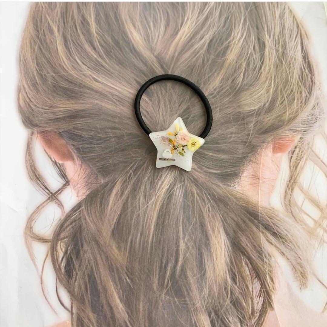 【3549】シマエナガ ペールカラーのお花入りホワイト星型☆ヘアアクセサリー