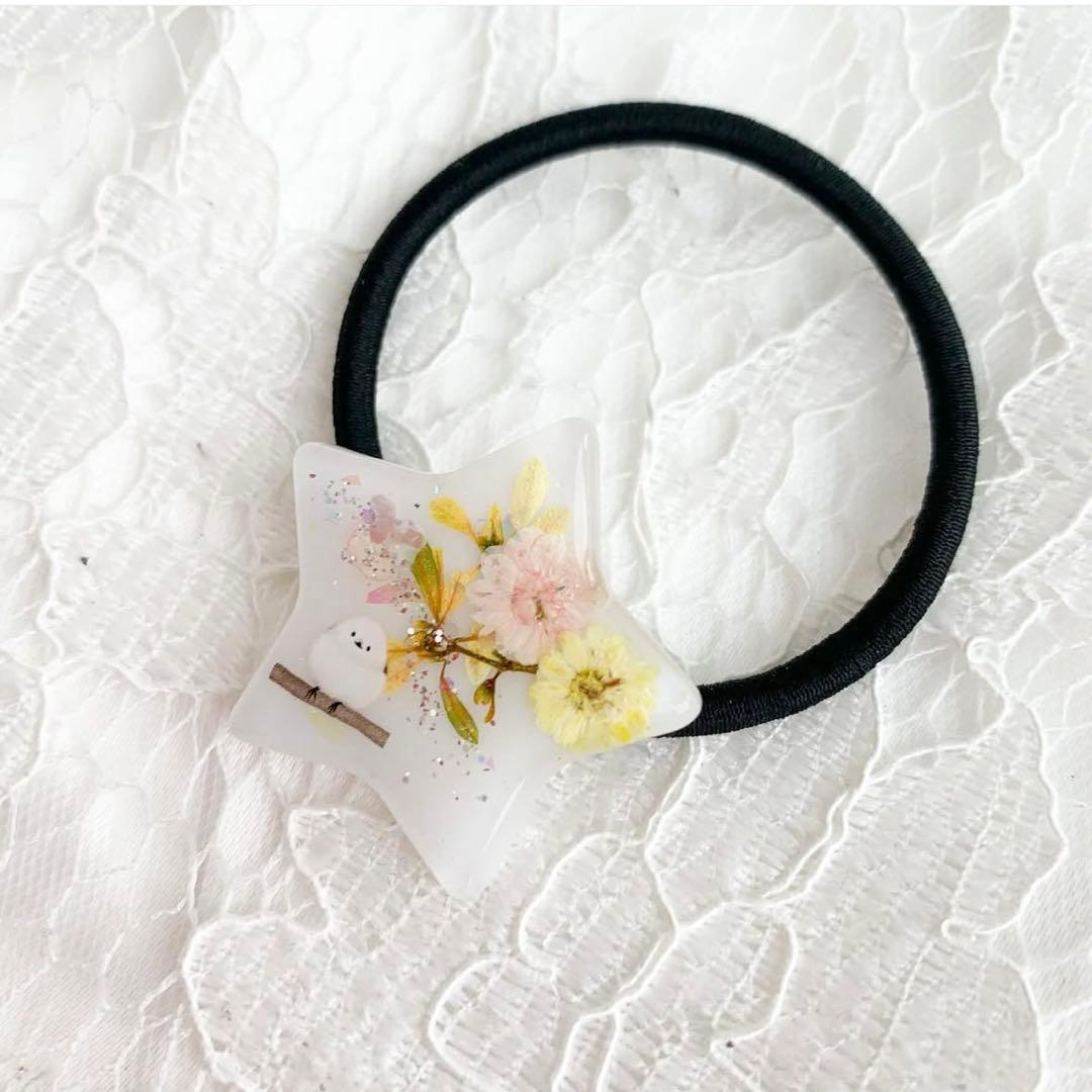 【3549】シマエナガ ペールカラーのお花入りホワイト星型☆ヘアアクセサリー