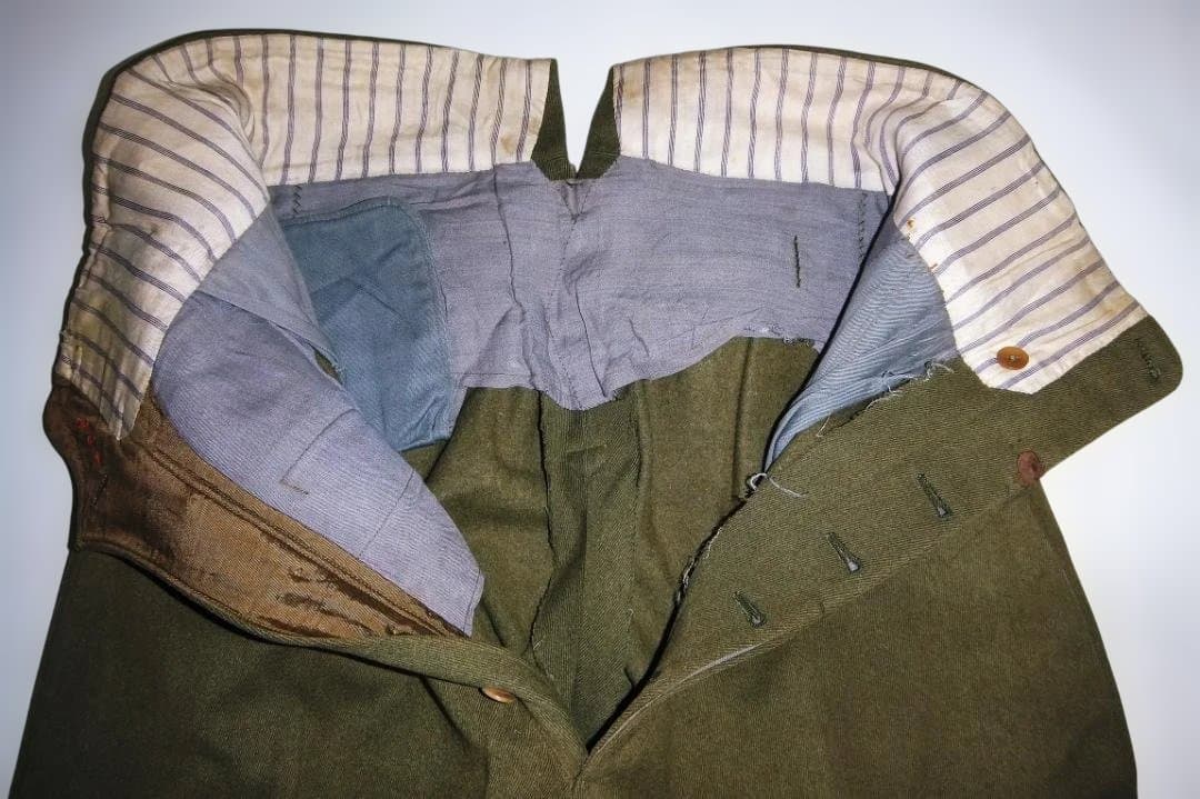 た*こ様 旧日本陸軍「将校用　九八式軍衣袴　制服上下」中古品