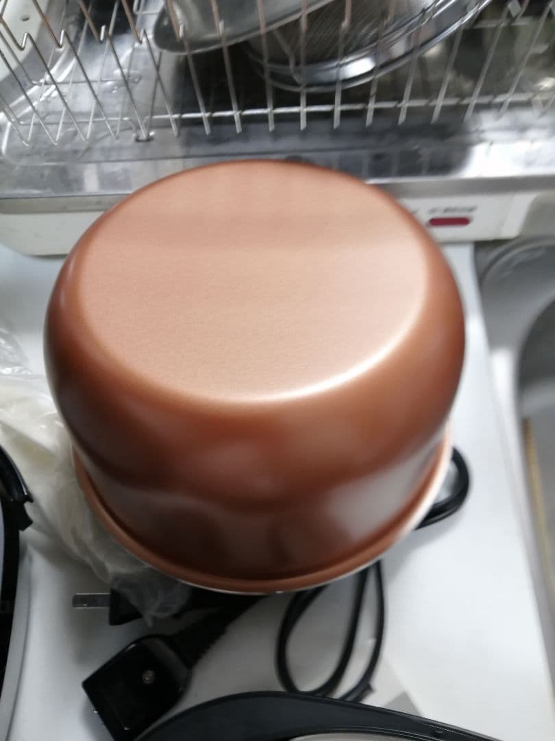 大幅値下げ新品未使用コイズミ電気圧力鍋1.6L メニューレシピ付KSC-3501