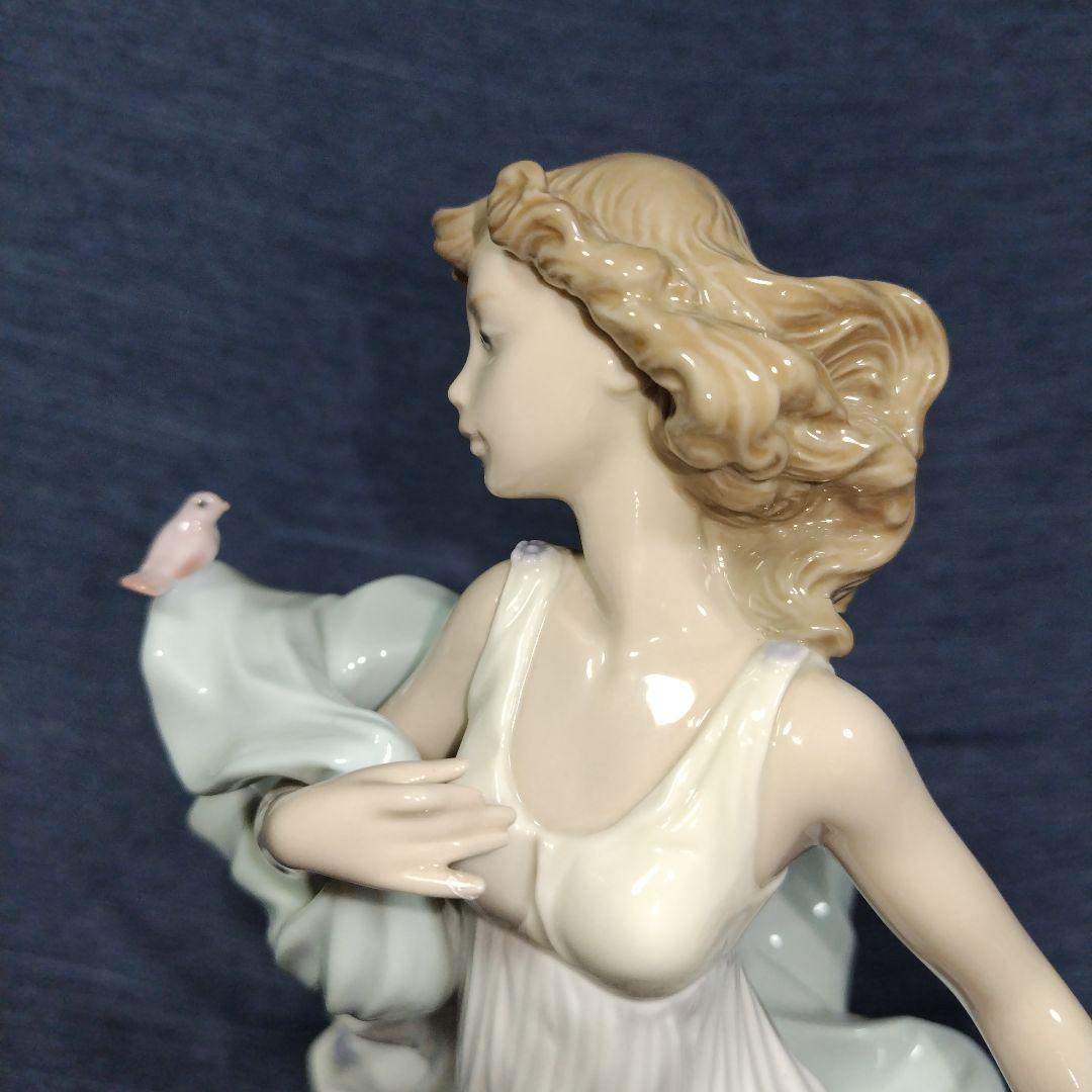 リヤドロ フィギュリン 夏のセレナーデ 6193