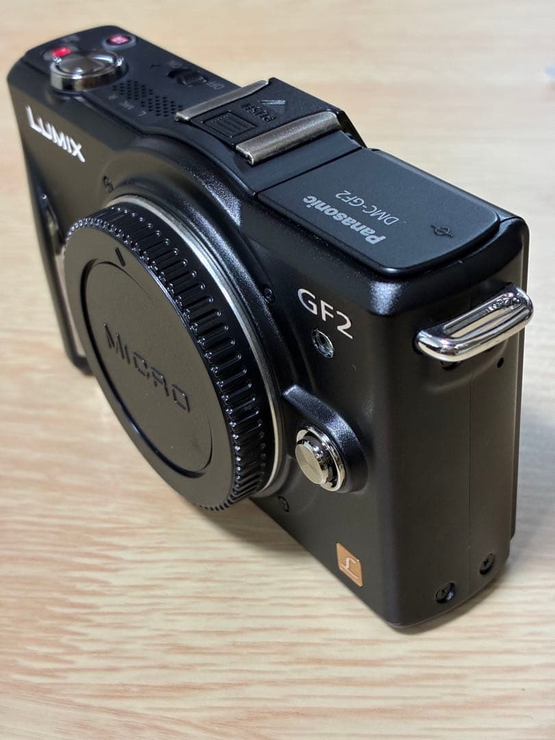 【美品】パナソニック LUMIX GF2 ダブルレンズキット　おまけ付き