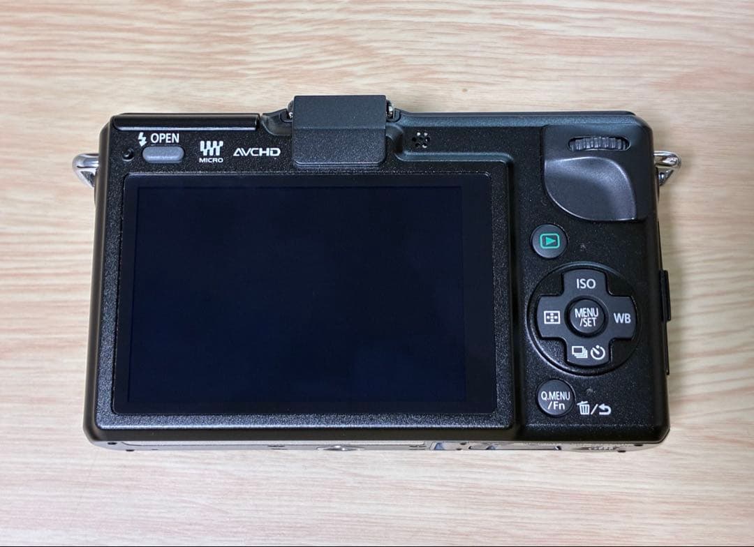 【美品】パナソニック LUMIX GF2 ダブルレンズキット　おまけ付き