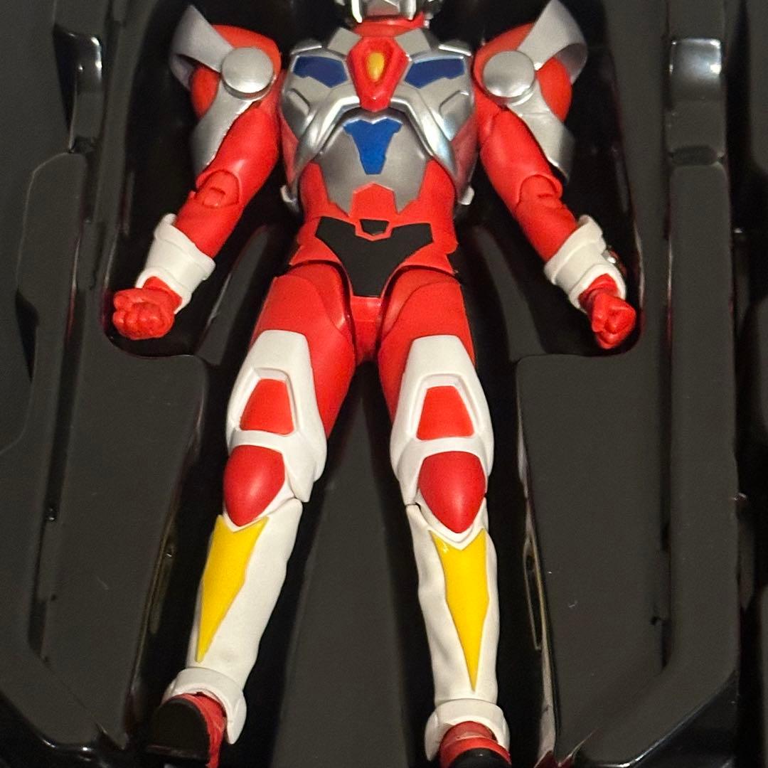 真骨彫製法 電光超人 グリッドマン