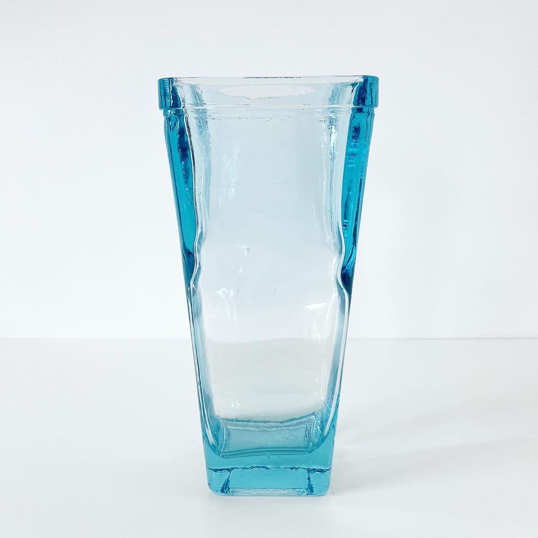 ビンテージガラス　花瓶　リサイクルガラス　置物　オブジェ　古物　古道具　蚤の市