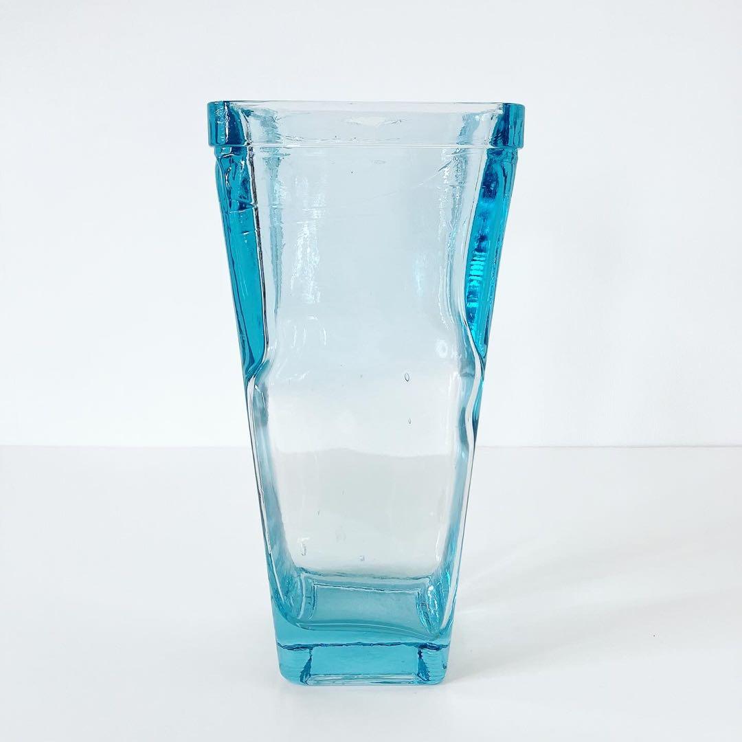 ビンテージガラス　花瓶　リサイクルガラス　置物　オブジェ　古物　古道具　蚤の市