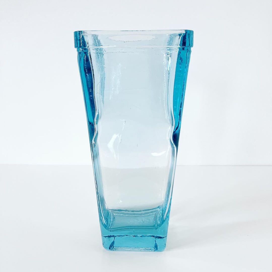 ビンテージガラス　花瓶　リサイクルガラス　置物　オブジェ　古物　古道具　蚤の市