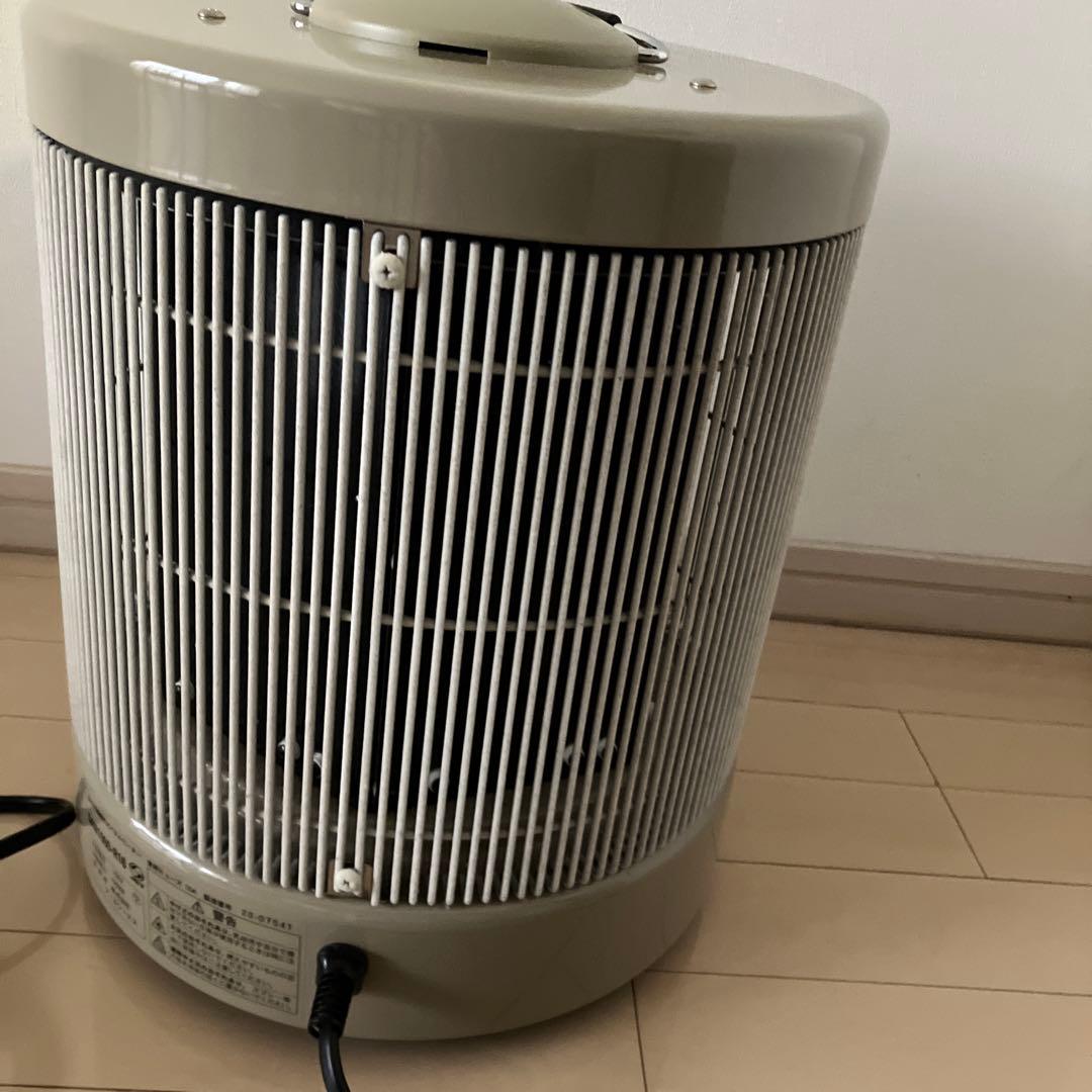 【ワラシベ長者】アールシーエス 遠赤外線輻射式パネルヒーター 談話室