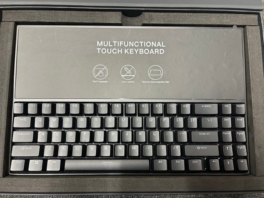 Kwumsy K2 タッチスクリーン付きキーボード