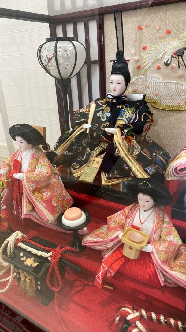 アクリルケース入 雛人形 五人飾り 鶴の刺繍屏風付 伝統美漂う逸品 桃の節句