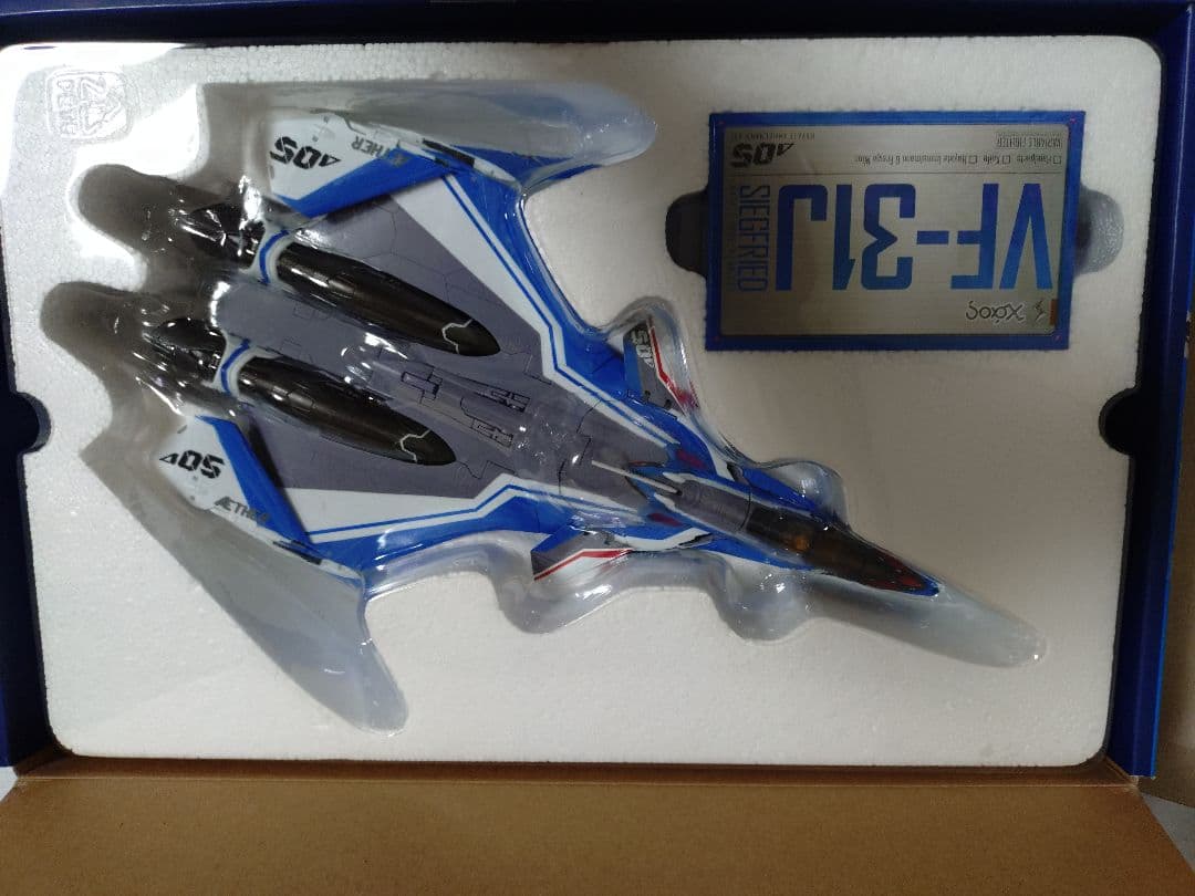 DX超合金 VF-31J ジークフリード（ハヤテ・インメルマン機）