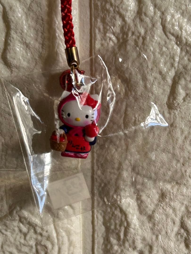 ご当地キティ【みちのくキティ物語】3点セット りんご娘 根付ストラップ 未開封