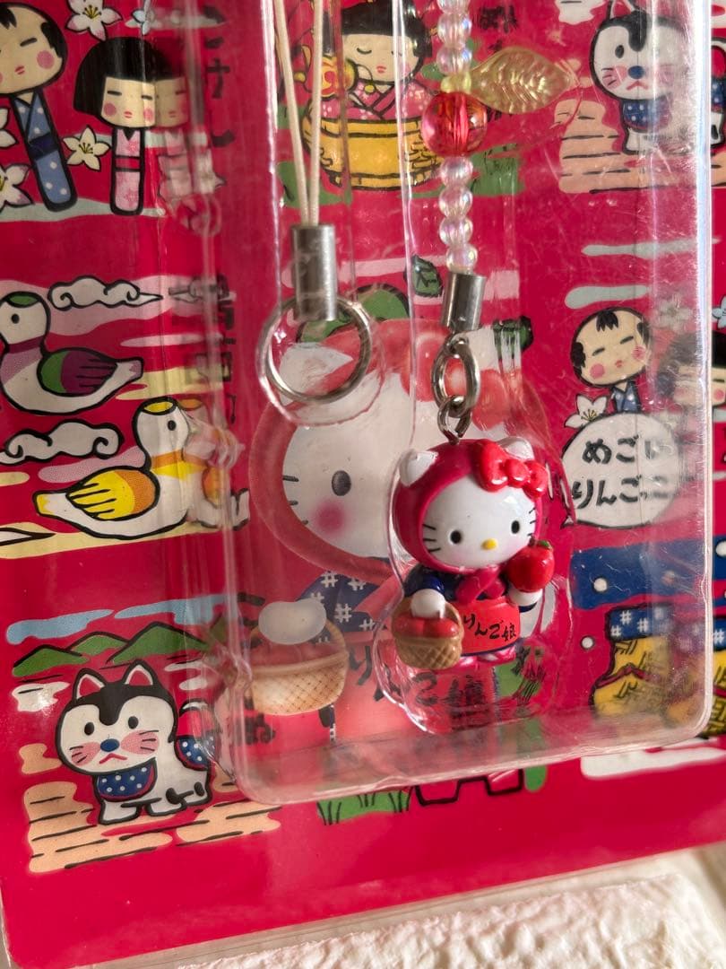 ご当地キティ【みちのくキティ物語】3点セット りんご娘 根付ストラップ 未開封