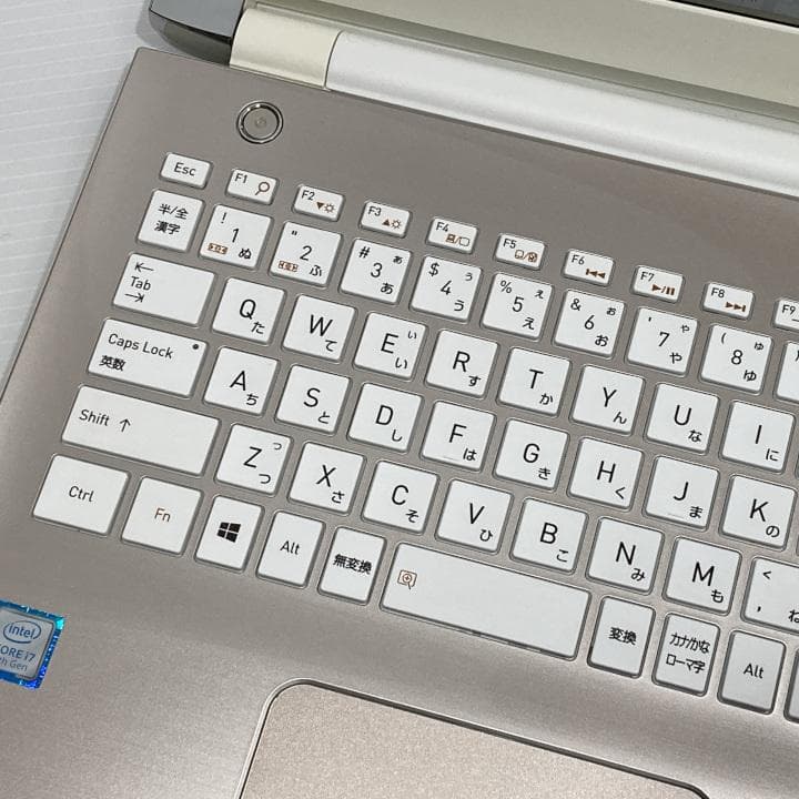 東芝 ノートPC dynabook T65/HG【i7/8世代・中古】