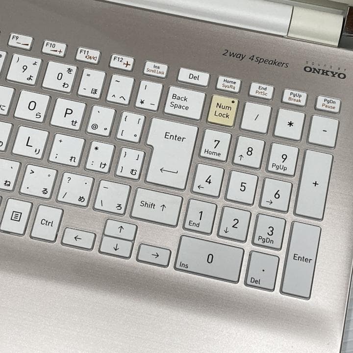 東芝 ノートPC dynabook T65/HG【i7/8世代・中古】