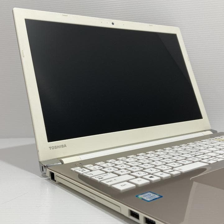 東芝 ノートPC dynabook T65/HG【i7/8世代・中古】