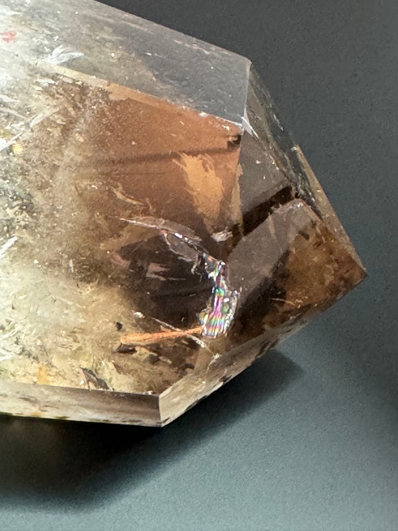 コレクション必見！虹の輝きバイカラースモーキークォーツ BIGダブルポイント