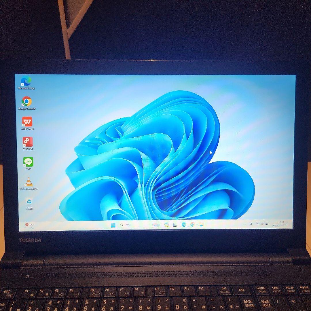 ⭐美品⭐　ノートパソコン　薄型　大容量　東芝　持ち運びも可能！！