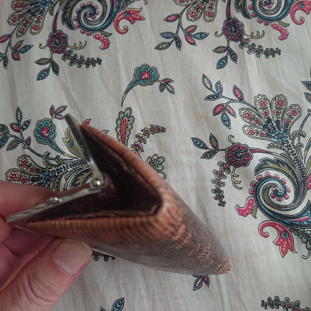 ヘビ柄ブラウンレザーがま口財布