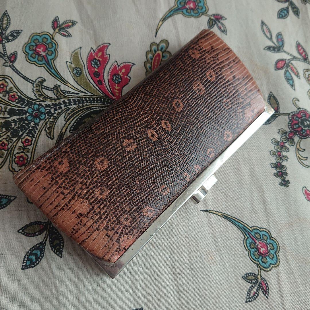 ヘビ柄ブラウンレザーがま口財布