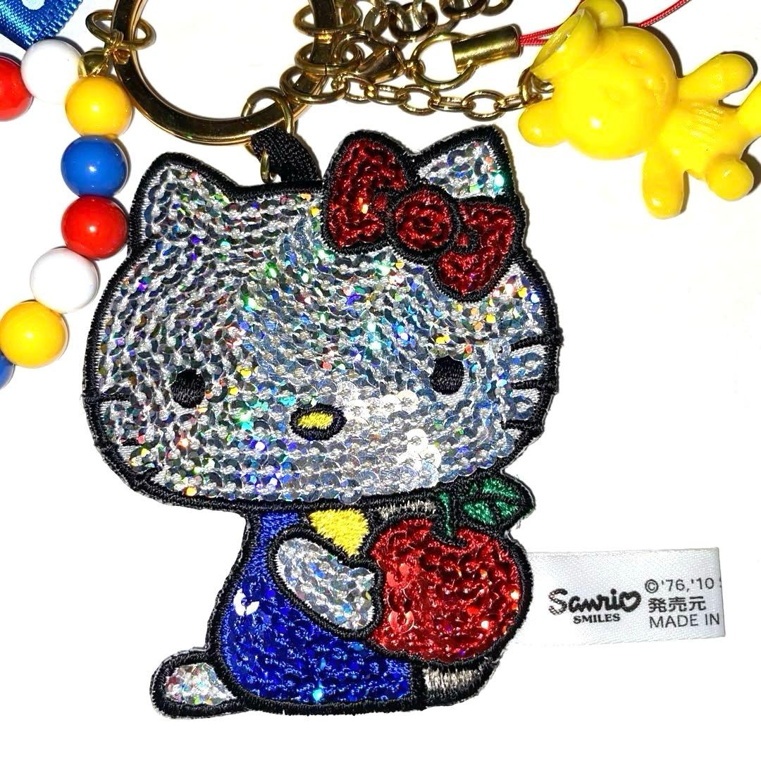 ハローキティ　レアレトロ　ＨｂＧコラボ　チャームいっぱいキーチェーン♡ サンリオ
