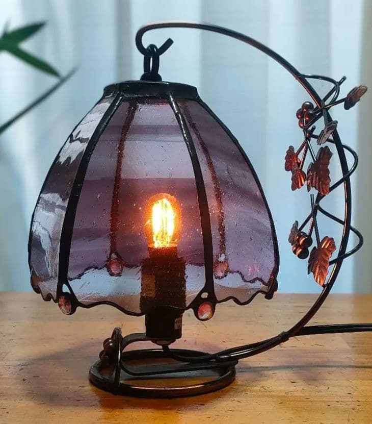 新品 ステンドグラス ランプ ランバーツ