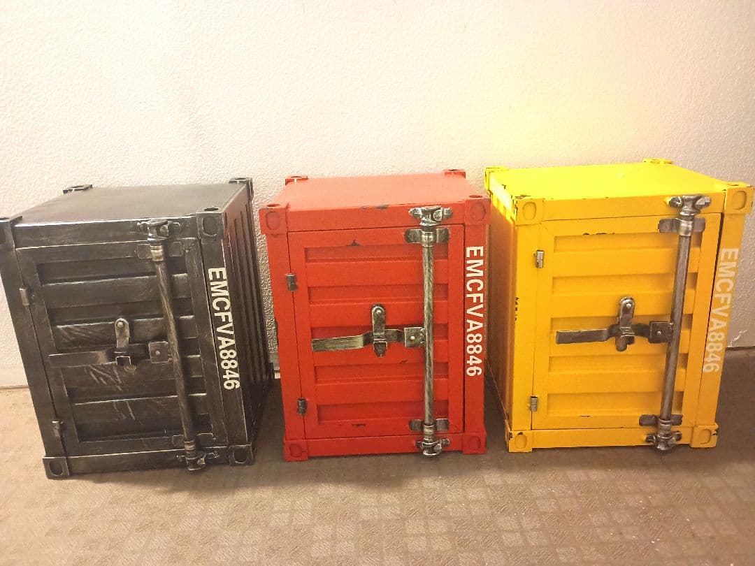 インテリア　カラフルな収納ボックス コンテナボックス　おしゃれ　レッド　赤