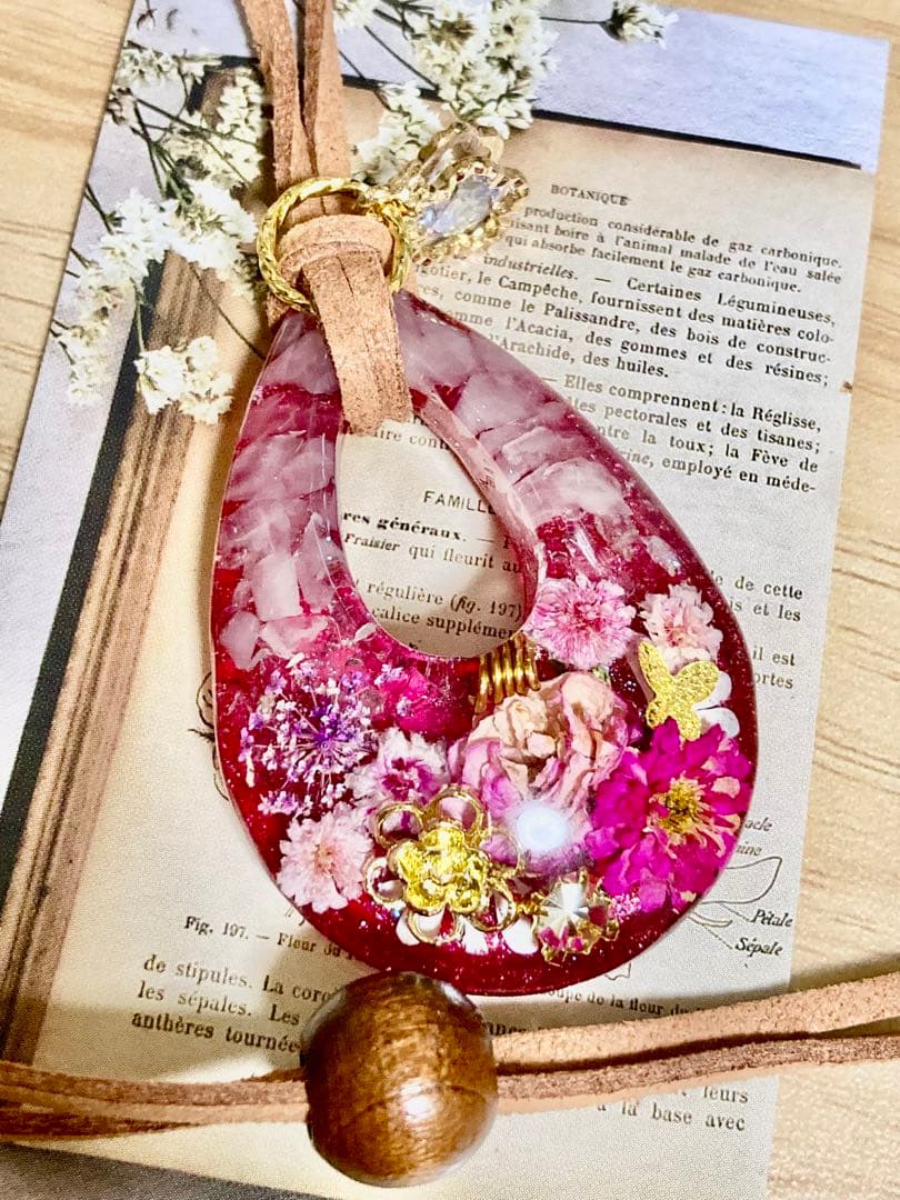 【N.444】ハンドメイドネックレス　オルゴナイト　レジン　薔薇　ローズクォーツ