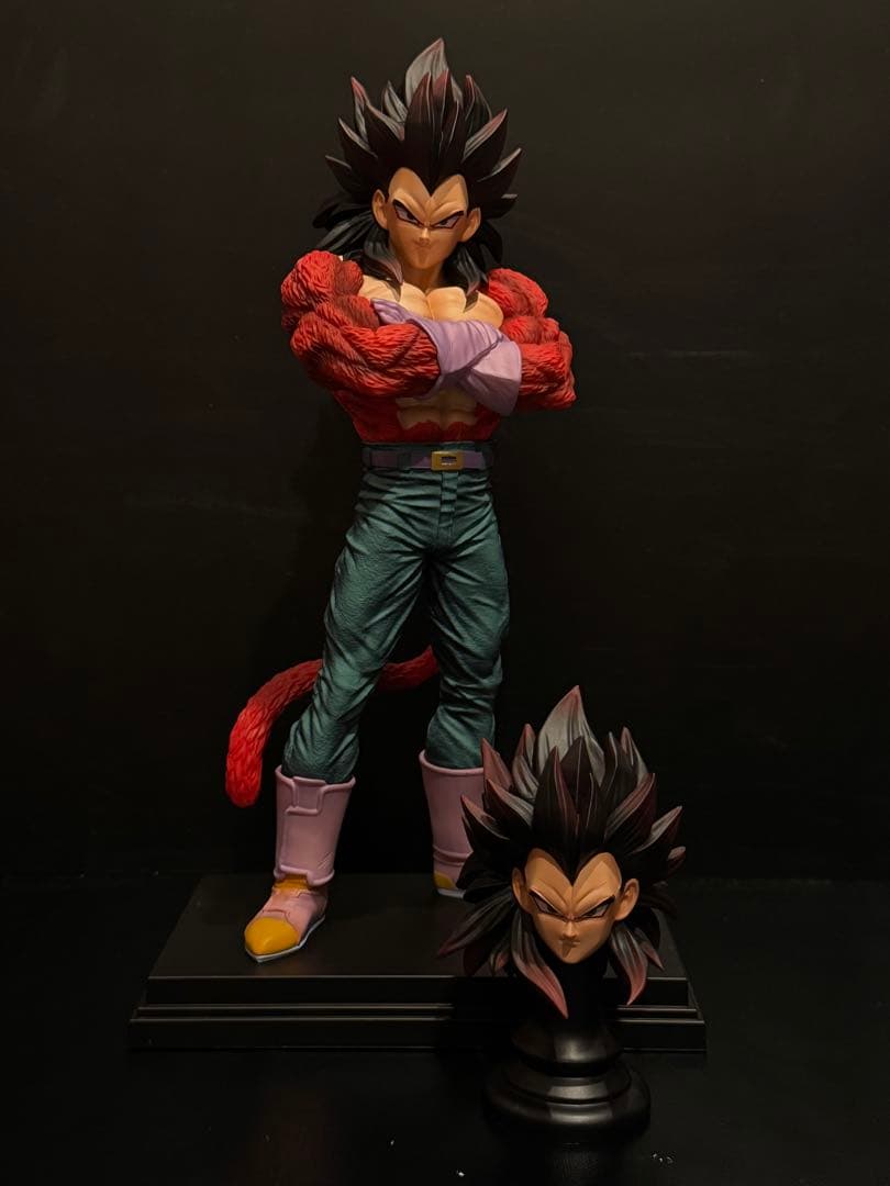 ドラゴンボール　超サイヤ人4　ゴジータ　孫悟空　ベジータ　フィギュア