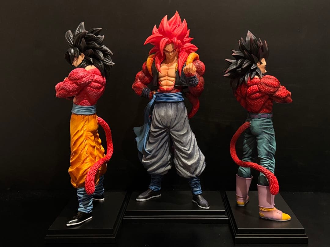 ドラゴンボール　超サイヤ人4　ゴジータ　孫悟空　ベジータ　フィギュア