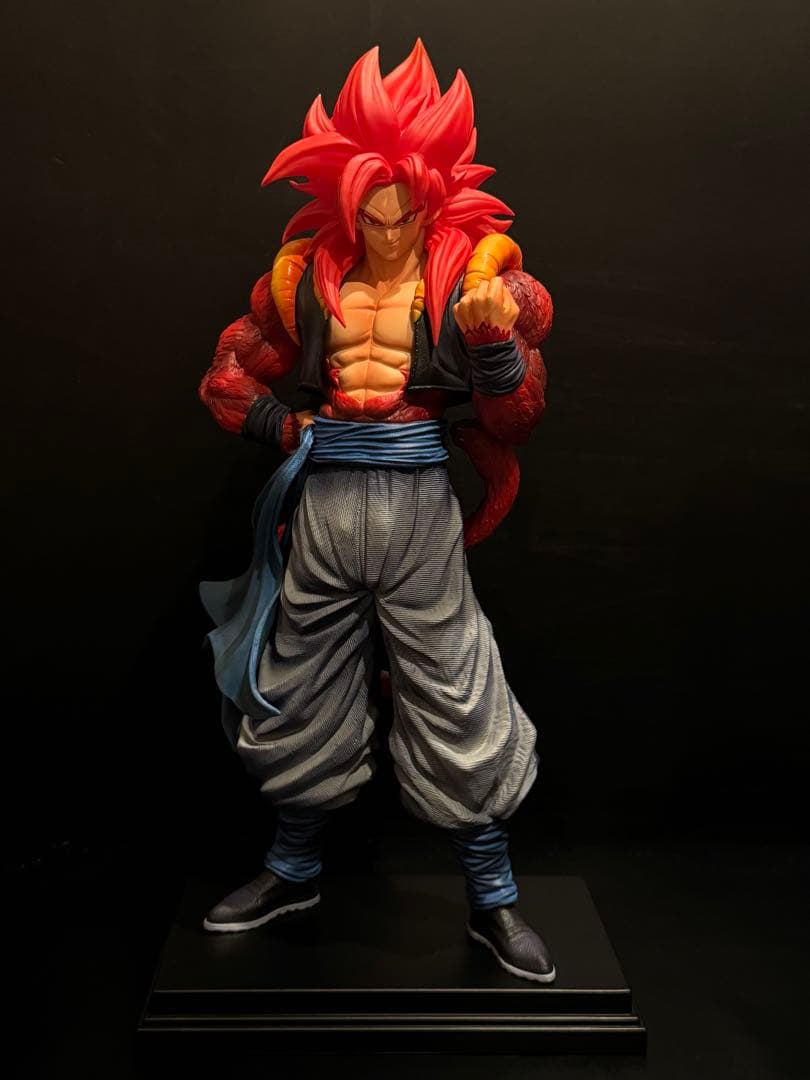 ドラゴンボール　超サイヤ人4　ゴジータ　孫悟空　ベジータ　フィギュア