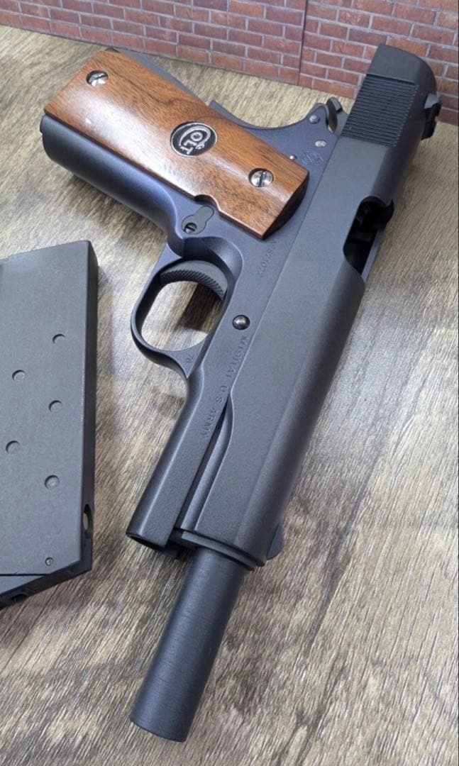 東京マルイ M1911A1 リペイント 全塗装カスタム品 戌神ころね 猫又おかゆ